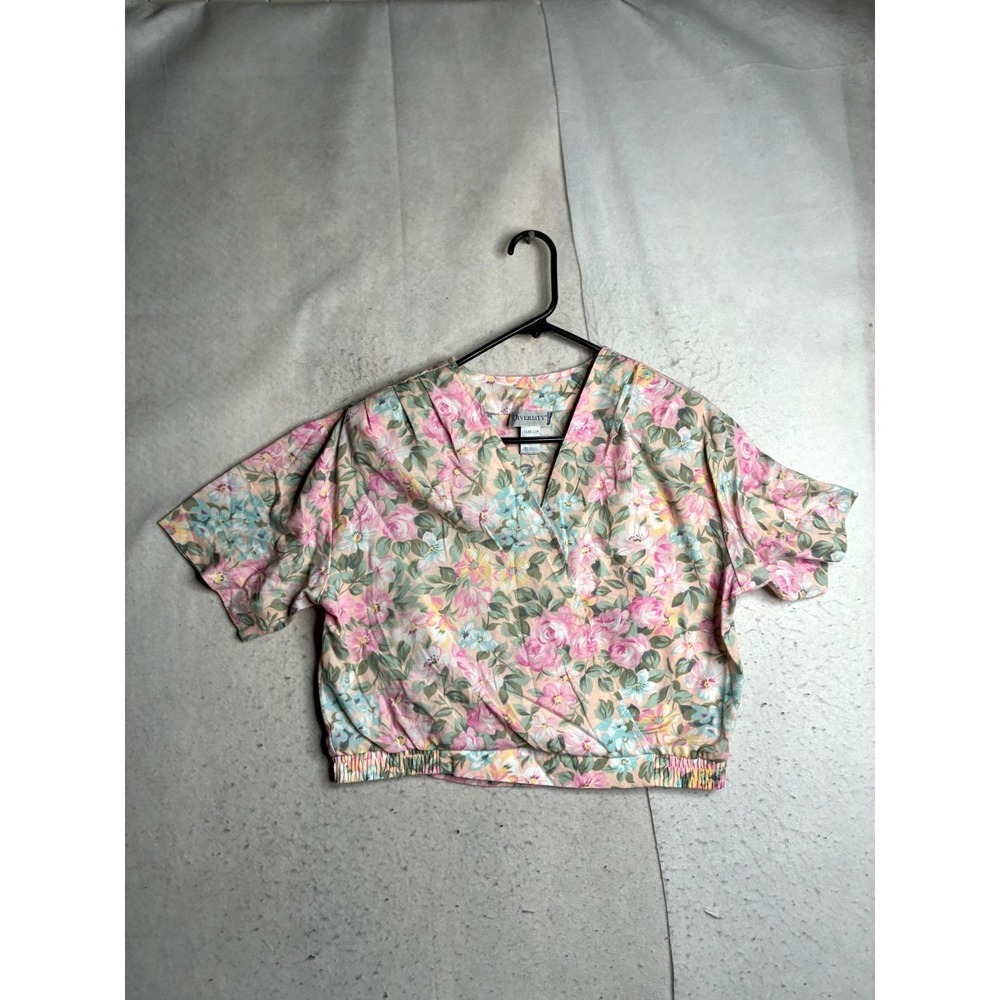 Diversity Cropped Top Womens 12P Multi Cottagecore Floral Wrap V Neck Romantic